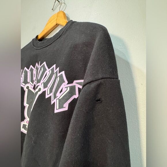 Black Girls’ H&M Sanrio Kuromi Sweatshirt Size 16/18 VGUC - Picture 5 of 7